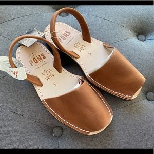 NWT Pons Avarcas sandals size 6